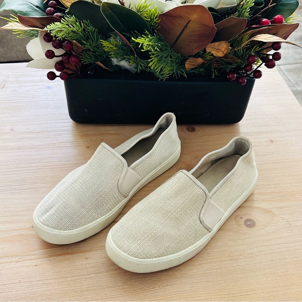 Vince Women’s Cream Slip-On Shoes Size 8M Neutral Fall